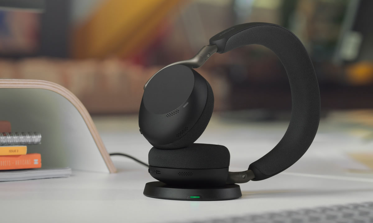 Jabra Evolve3 75 USB-C Teams + Wireless Charging Pad (37599-999-889)